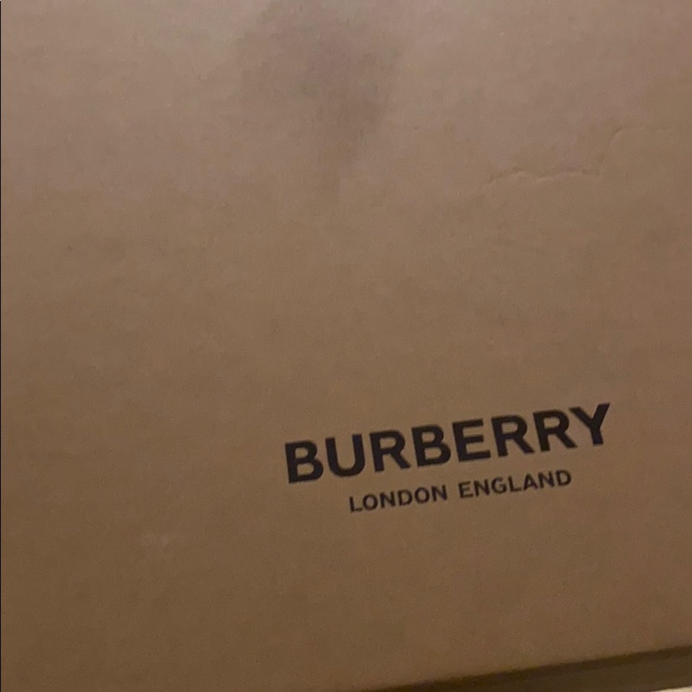 Burberry shoes